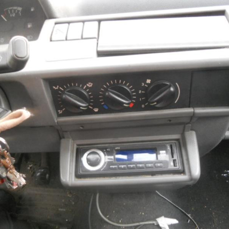 Retroviseur droit RENAULT CLIO 1 Photo n°9
