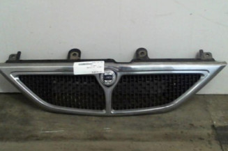 Calandre LANCIA YPSILON 3 Photo n°1