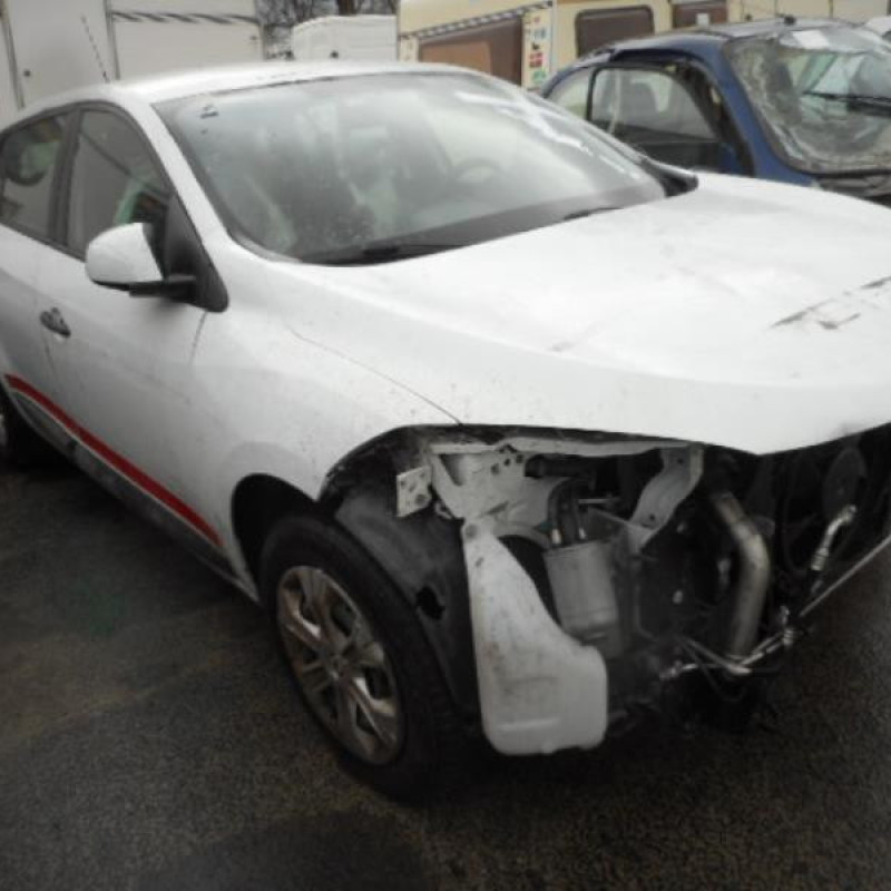 Trappe d'essence RENAULT MEGANE 3 Photo n°5