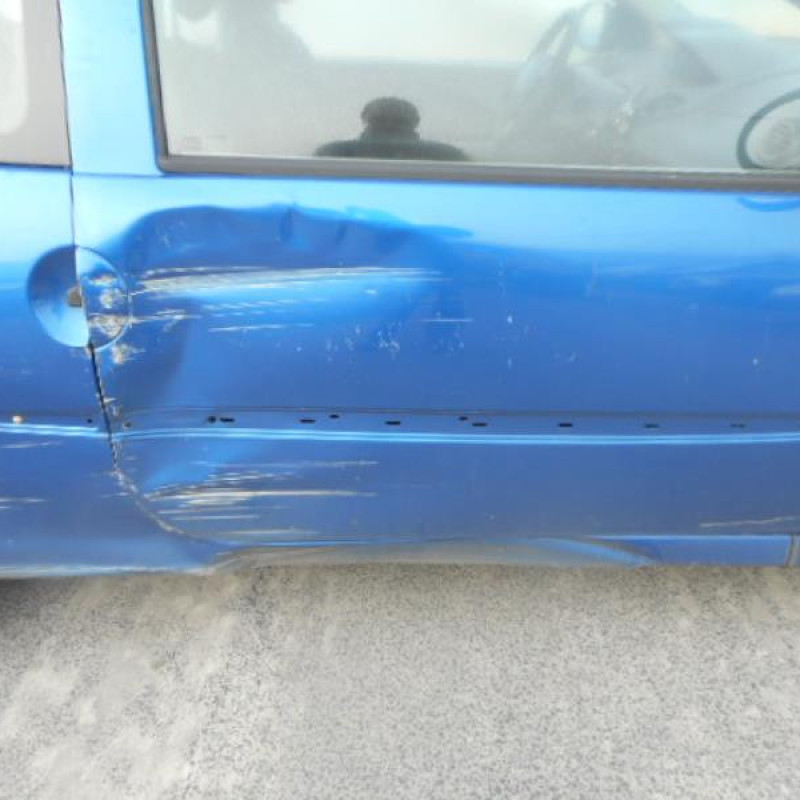 Poignee porte avant droit RENAULT TWINGO 2 Photo n°6