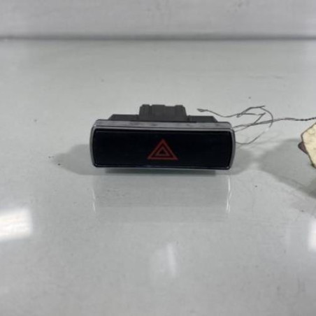 Bouton de warning FORD MONDEO 3 Photo n°1