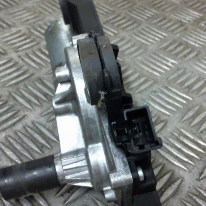 Moteur essuie glace arriere FORD MONDEO 3 Photo n°2