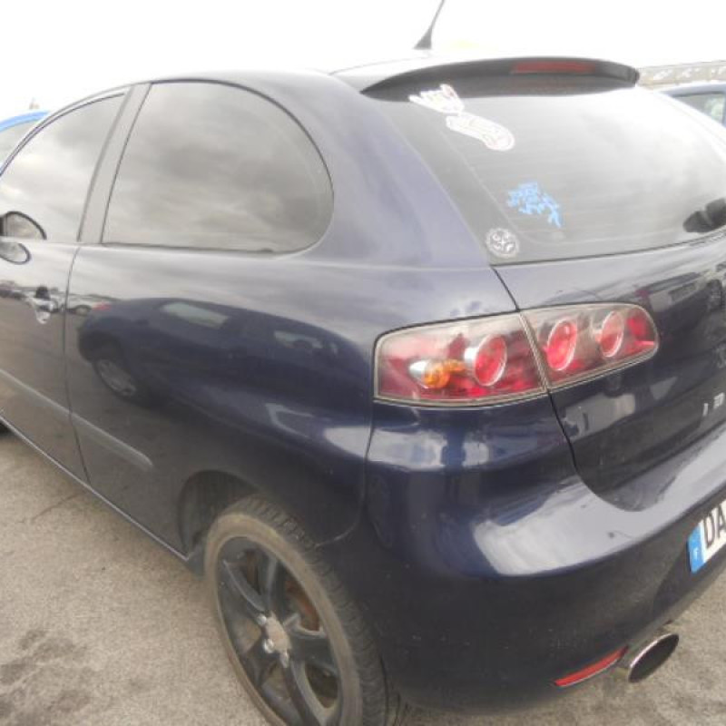 Trappe d'essence SEAT IBIZA 3 Photo n°8