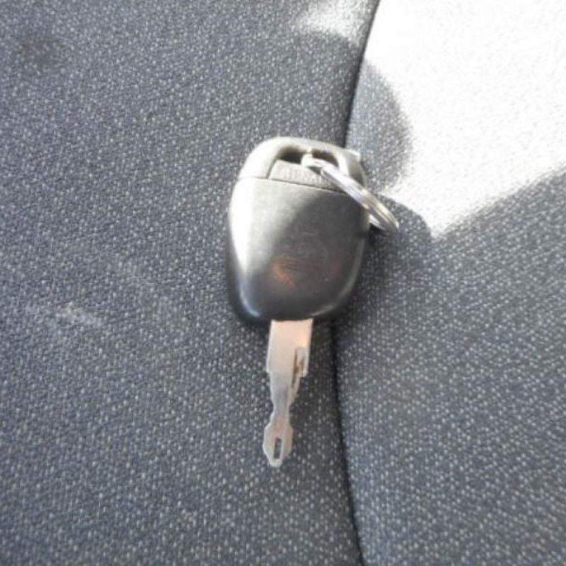Traverse superieure RENAULT CLIO 2 Photo n°8
