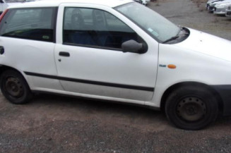 Leve vitre mecanique avant droit FIAT PUNTO 1