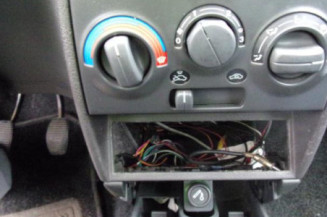 Leve vitre mecanique avant droit FIAT PUNTO 1