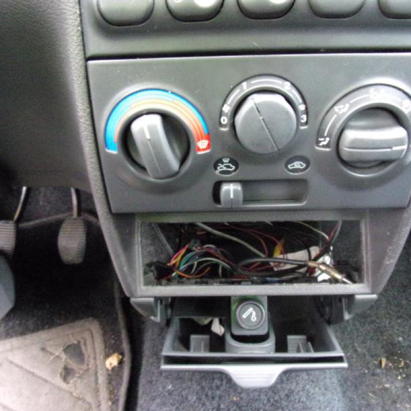 Leve vitre mecanique avant droit FIAT PUNTO 1 Photo n°8
