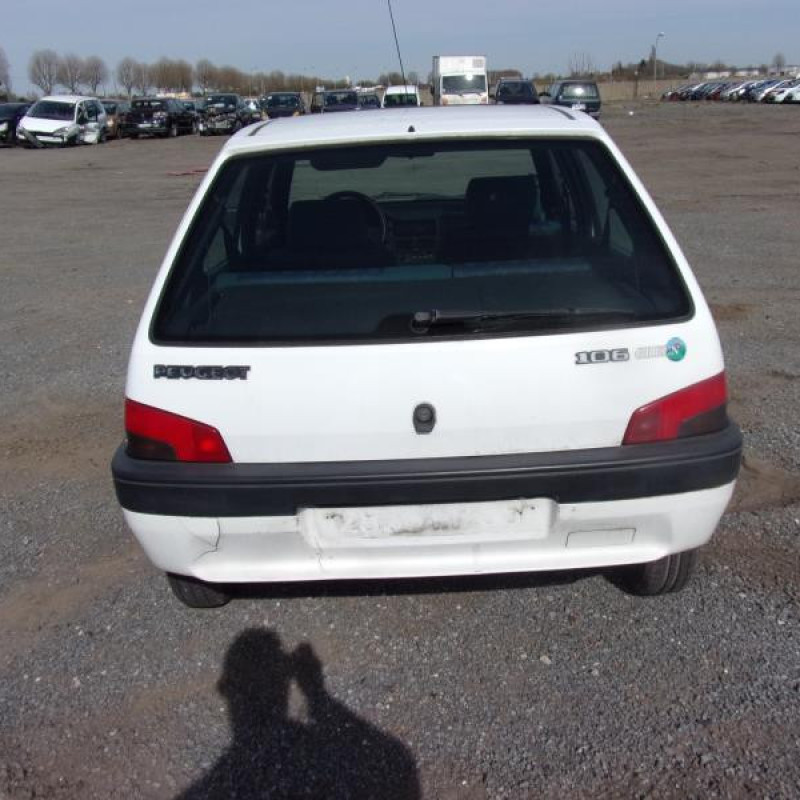 Bras essuie glace arriere PEUGEOT 106 Photo n°3