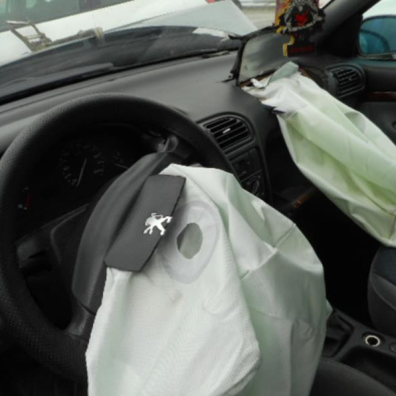 Retroviseur gauche PEUGEOT 406 Photo n°8