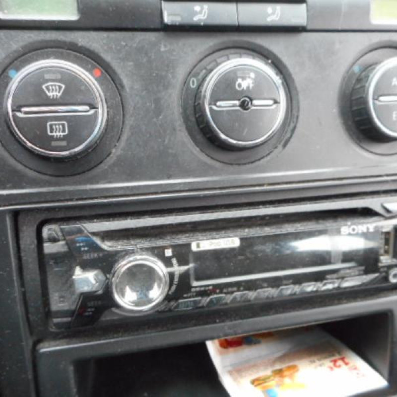Moteur essuie glace avant gauche VOLKSWAGEN TOURAN 1 Photo n°9