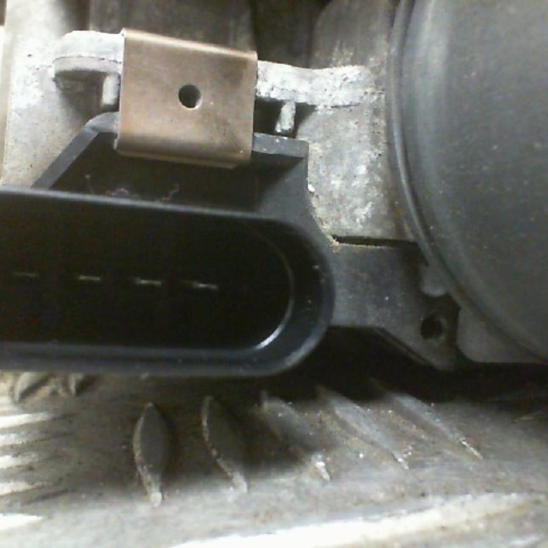 Moteur essuie glace avant gauche FORD FOCUS 3 Photo n°2
