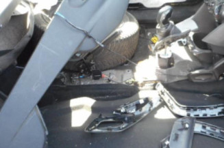 Leve vitre mecanique arriere droit PEUGEOT 208 1