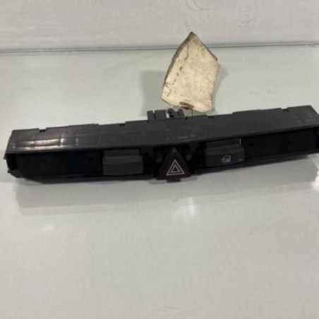 Bouton de warning OPEL ASTRA H Photo n°1