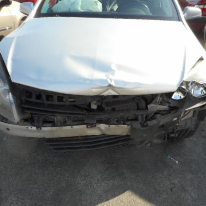 Bouton de warning OPEL ASTRA H Photo n°5