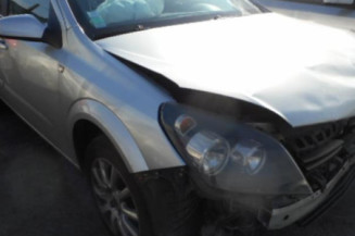 Bouton de warning OPEL ASTRA H