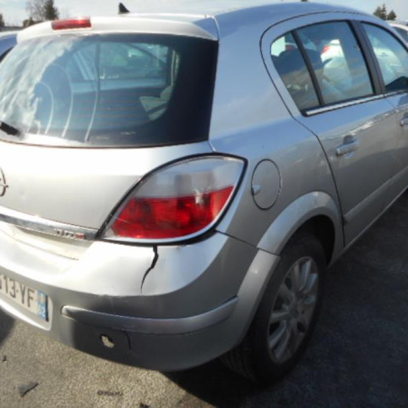 Bouton de warning OPEL ASTRA H Photo n°7