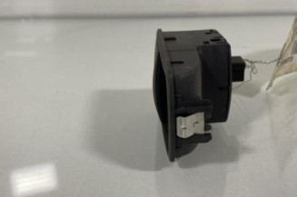 Interrupteur de leve vitre avant droit OPEL CORSA D