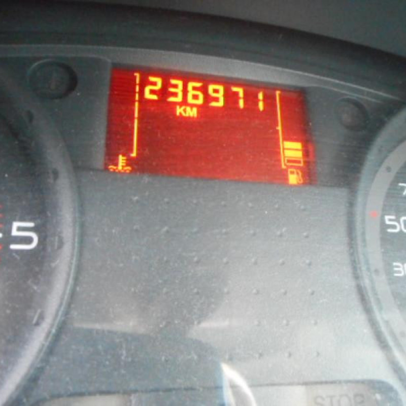 Debitmetre RENAULT CLIO 3 Photo n°11