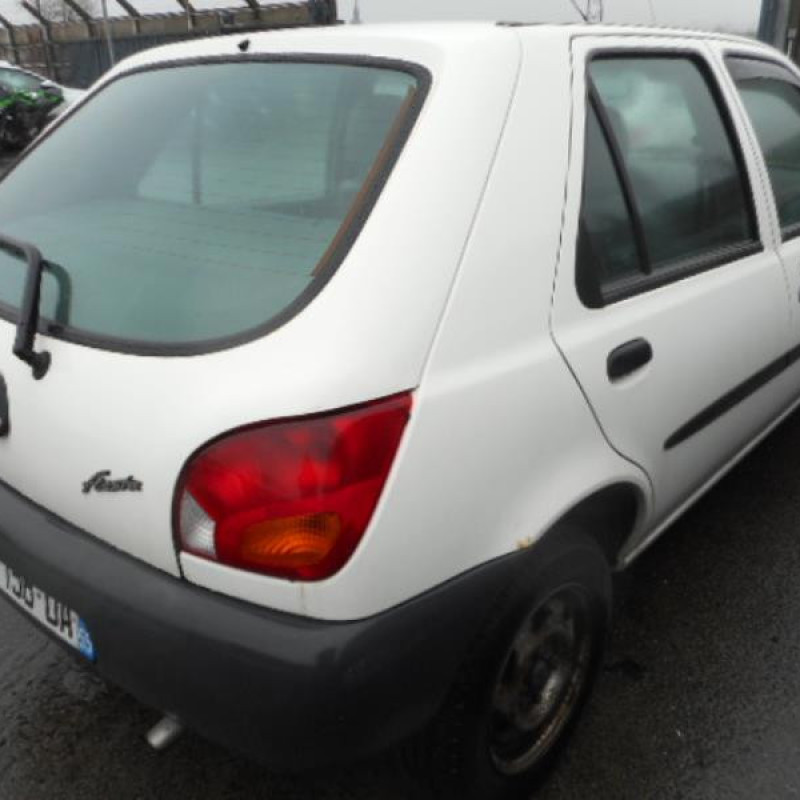 Trappe d'essence FORD FIESTA 4 Photo n°6