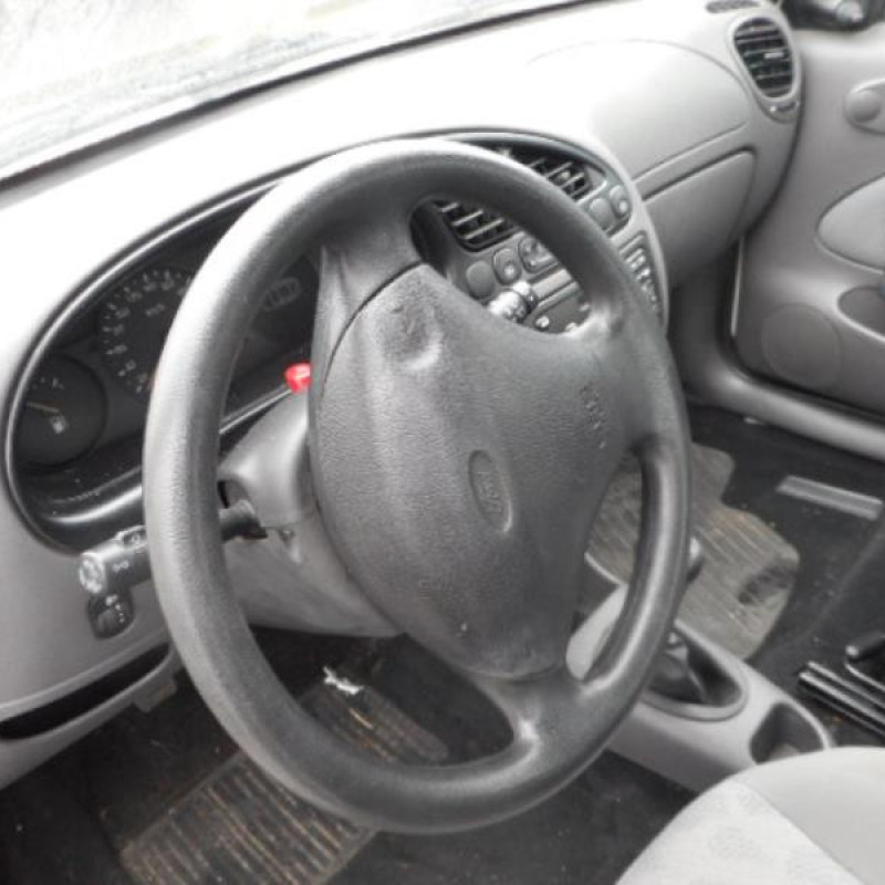 Trappe d'essence FORD FIESTA 4 Photo n°8