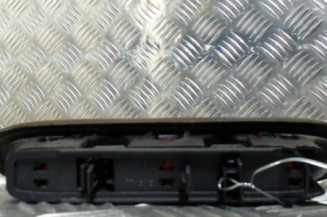 Feu arriere stop central RENAULT CLIO 1