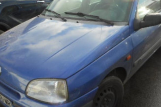 Feu arriere stop central RENAULT CLIO 1