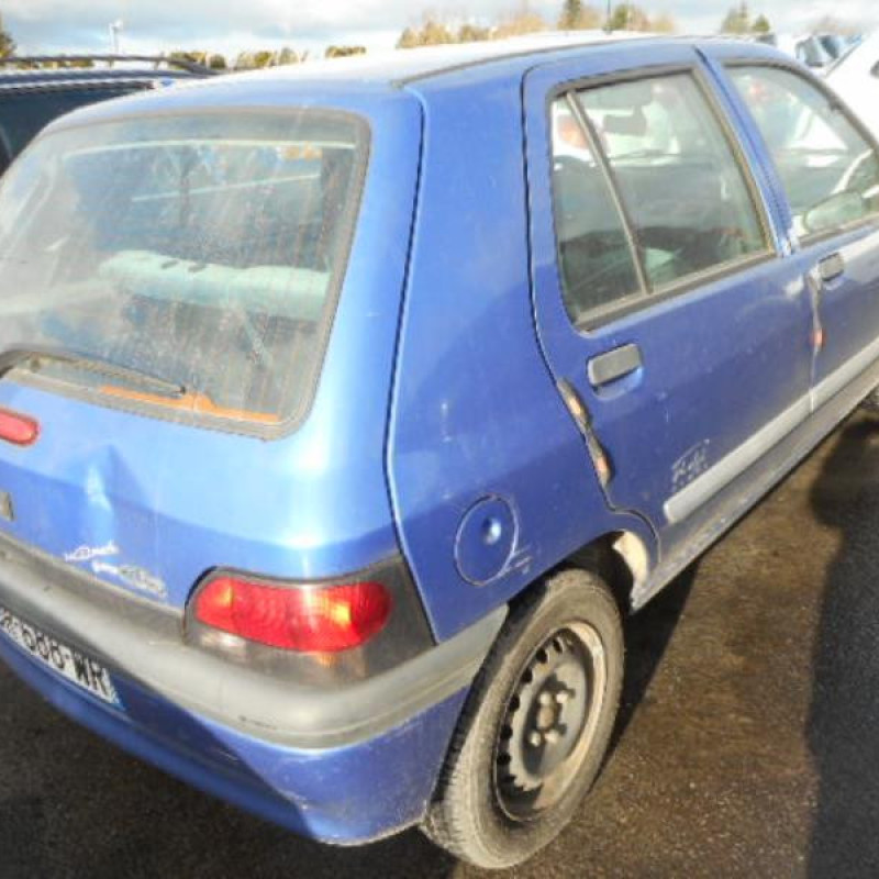 Feu arriere stop central RENAULT CLIO 1 Photo n°5