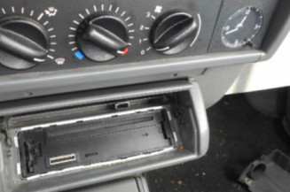 Feu arriere stop central RENAULT CLIO 1