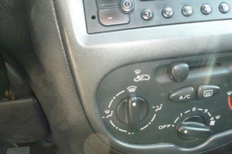 Interrupteur de leve vitre avant gauche PEUGEOT 206