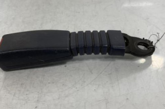 Attache ceinture avant droit MAZDA 323 4 Photo n°1