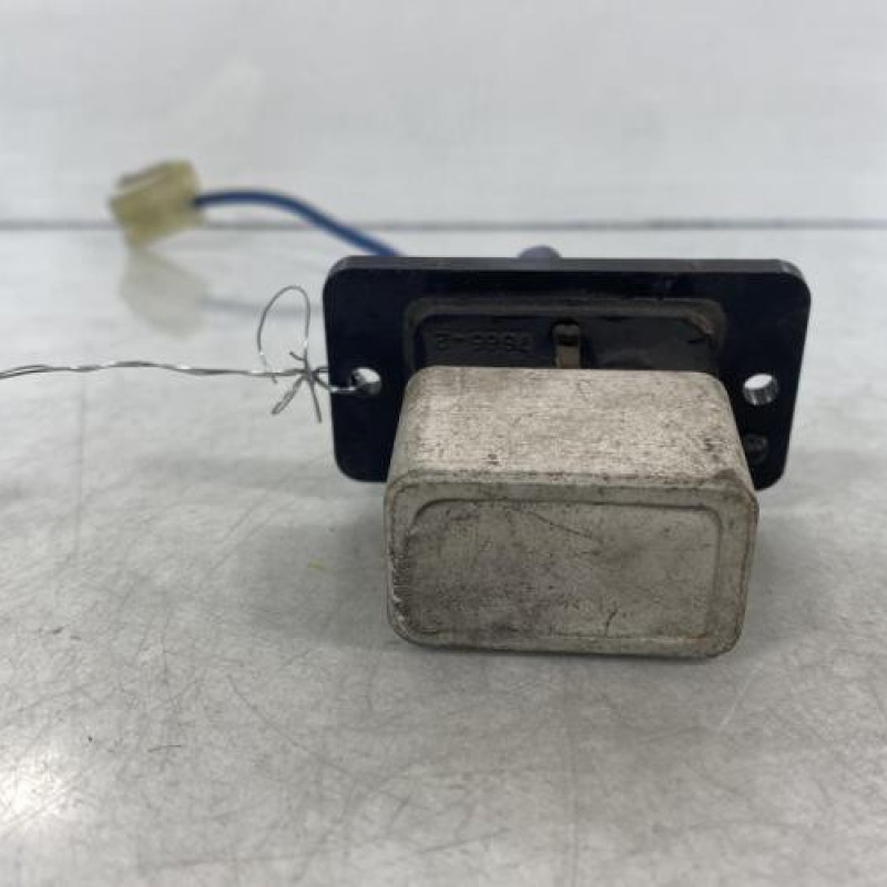 Resistance chauffage MAZDA 323 4 Photo n°1