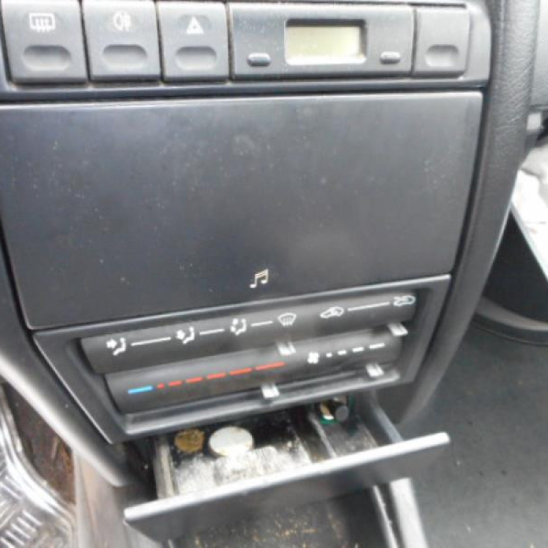 Serrure arriere gauche CITROEN XANTIA Photo n°8
