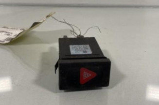 Bouton de warning VOLKSWAGEN PASSAT 4 Photo n°1