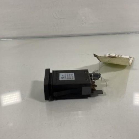 Bouton de warning VOLKSWAGEN PASSAT 4