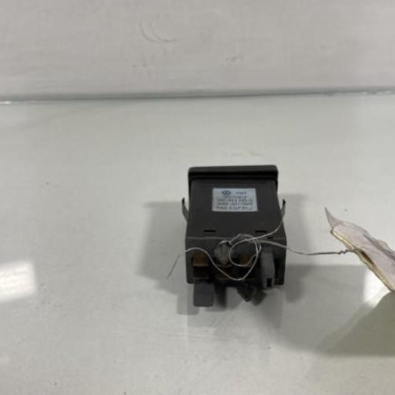Bouton de warning VOLKSWAGEN PASSAT 4 Photo n°3