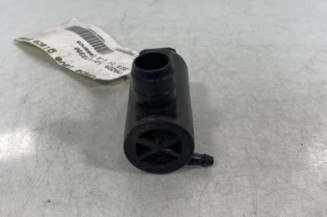 Pompe lave glace avant MAZDA 323 4 Photo n°1