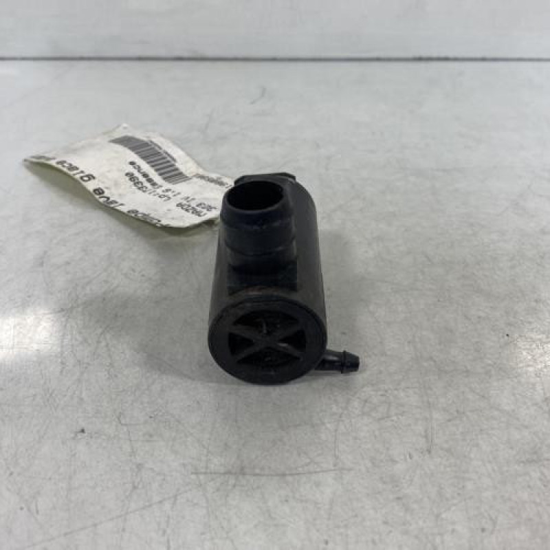 Pompe lave glace avant MAZDA 323 4 Photo n°1