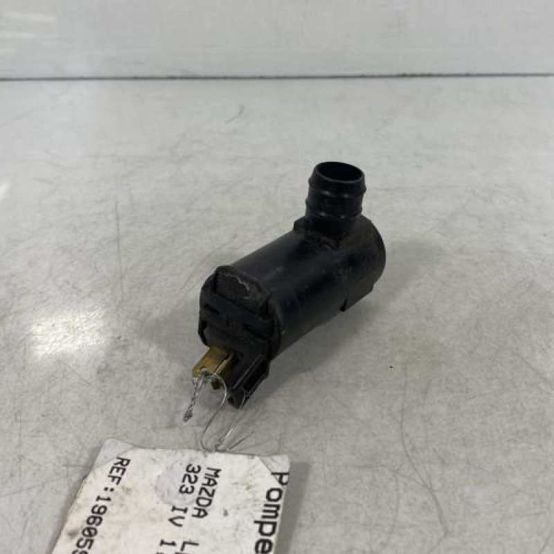 Pompe lave glace avant MAZDA 323 4 Photo n°3