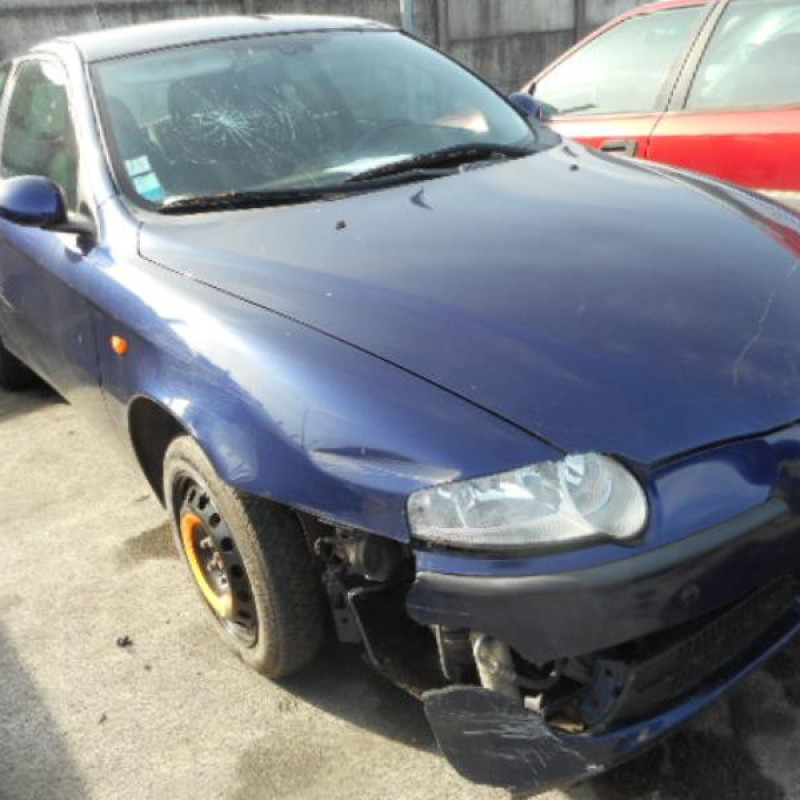 Bouton de warning ALFA ROMEO 147 Photo n°5