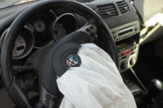 Bouton de warning ALFA ROMEO 147