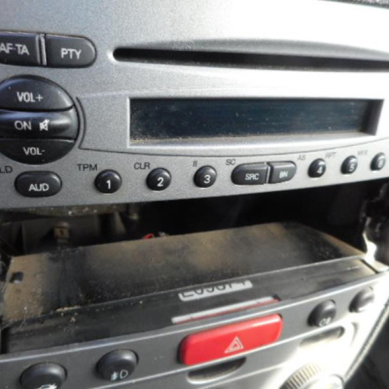 Bouton de warning ALFA ROMEO 147 Photo n°10
