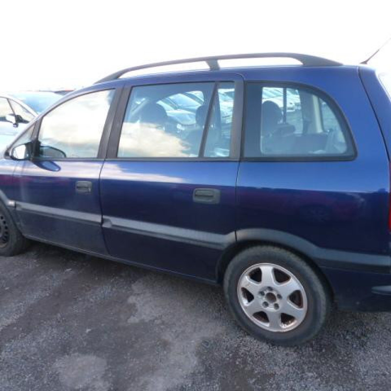 Aile avant droit OPEL ZAFIRA A Photo n°3