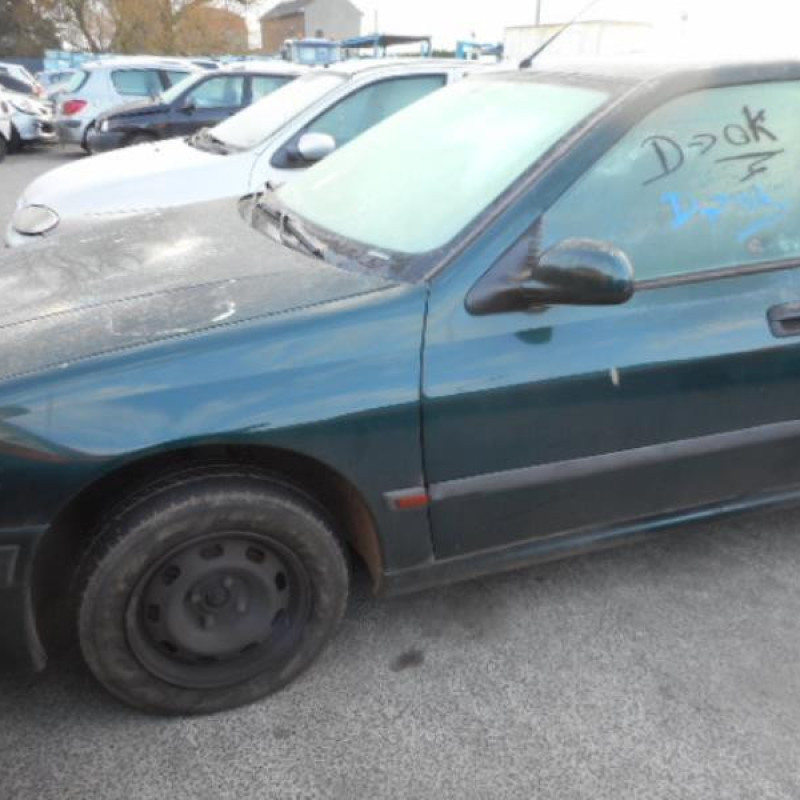 Aile avant droit PEUGEOT 406 Photo n°4