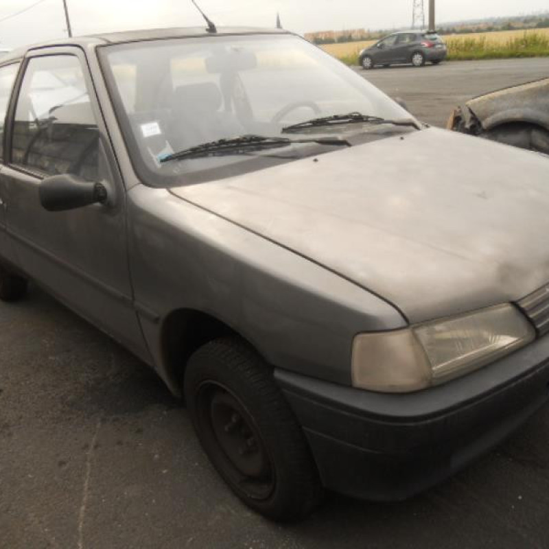 Optique avant secondaire gauche (feux)(clignotant) PEUGEOT 106 Photo n°4