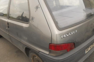 Optique avant secondaire gauche (feux)(clignotant) PEUGEOT 106