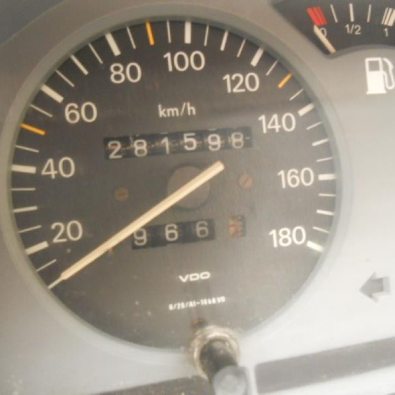 Optique avant secondaire gauche (feux)(clignotant) PEUGEOT 106 Photo n°9