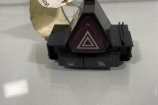 Bouton de warning OPEL CORSA D Photo n°1