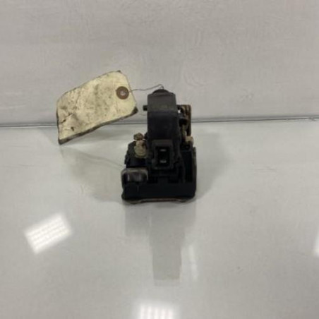 Serrure avant droit RENAULT CLIO 1