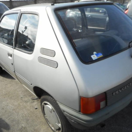 Custode arriere droit PEUGEOT 205