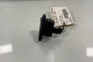 Interrupteur de leve vitre avant droit FORD KA 2